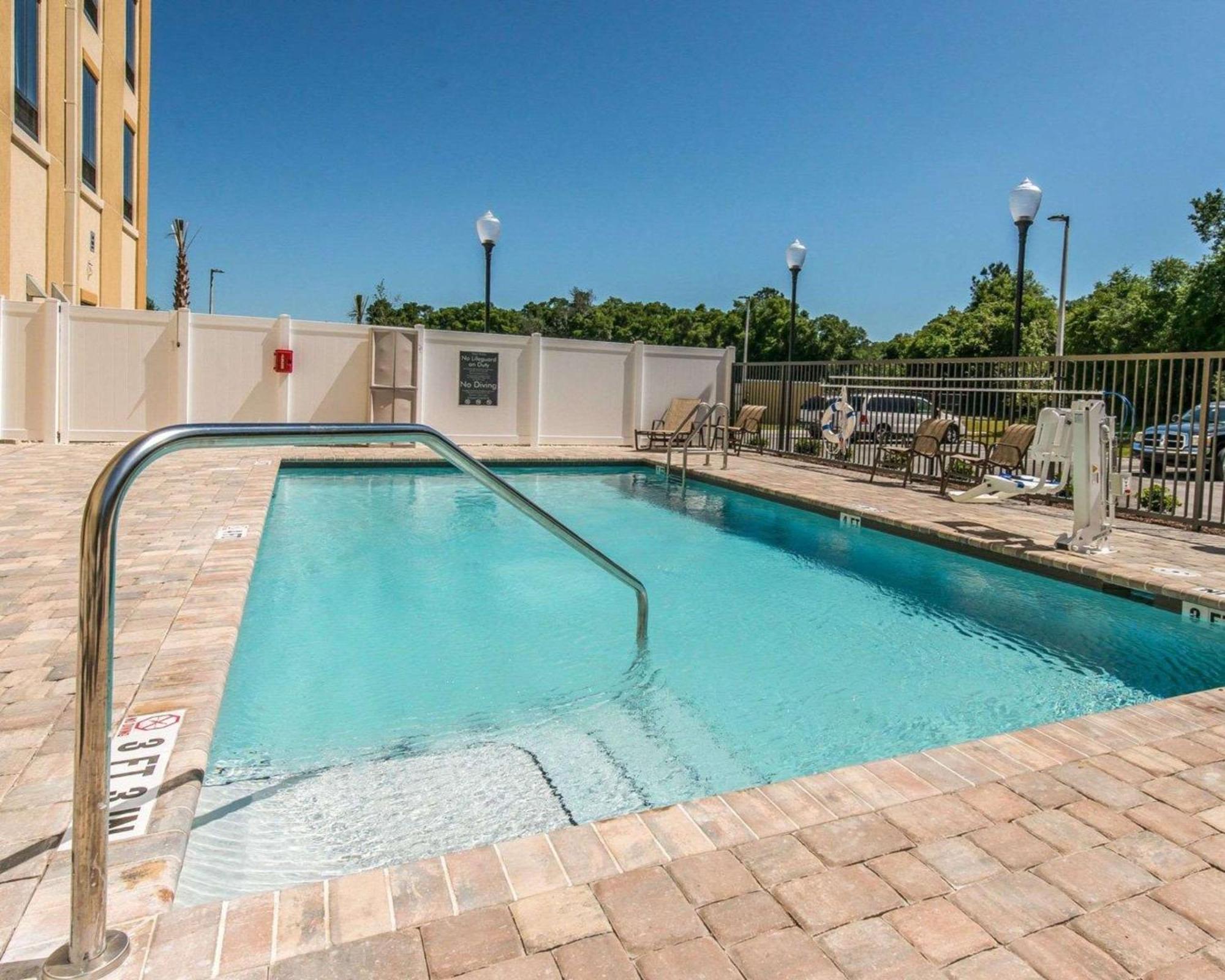Comfort Suites Dunnellon Near Rainbow Springs Bagian luar foto