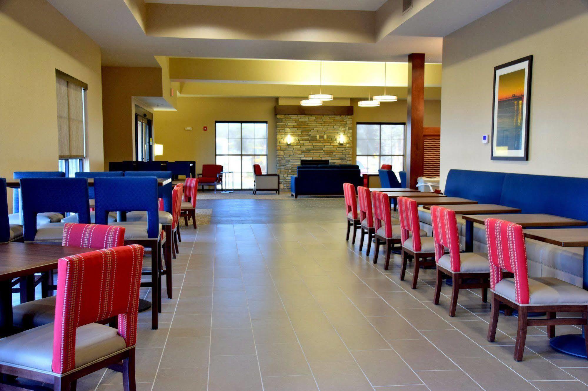 Comfort Suites Dunnellon Near Rainbow Springs Bagian luar foto