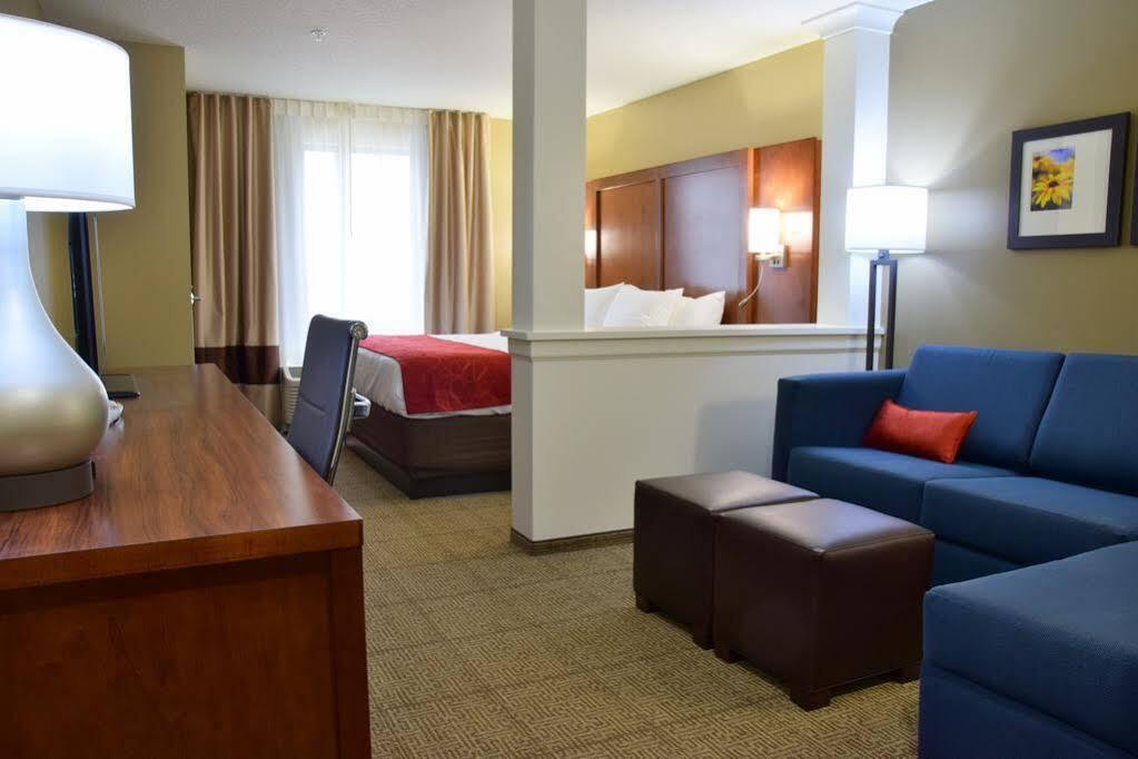 Comfort Suites Dunnellon Near Rainbow Springs Bagian luar foto
